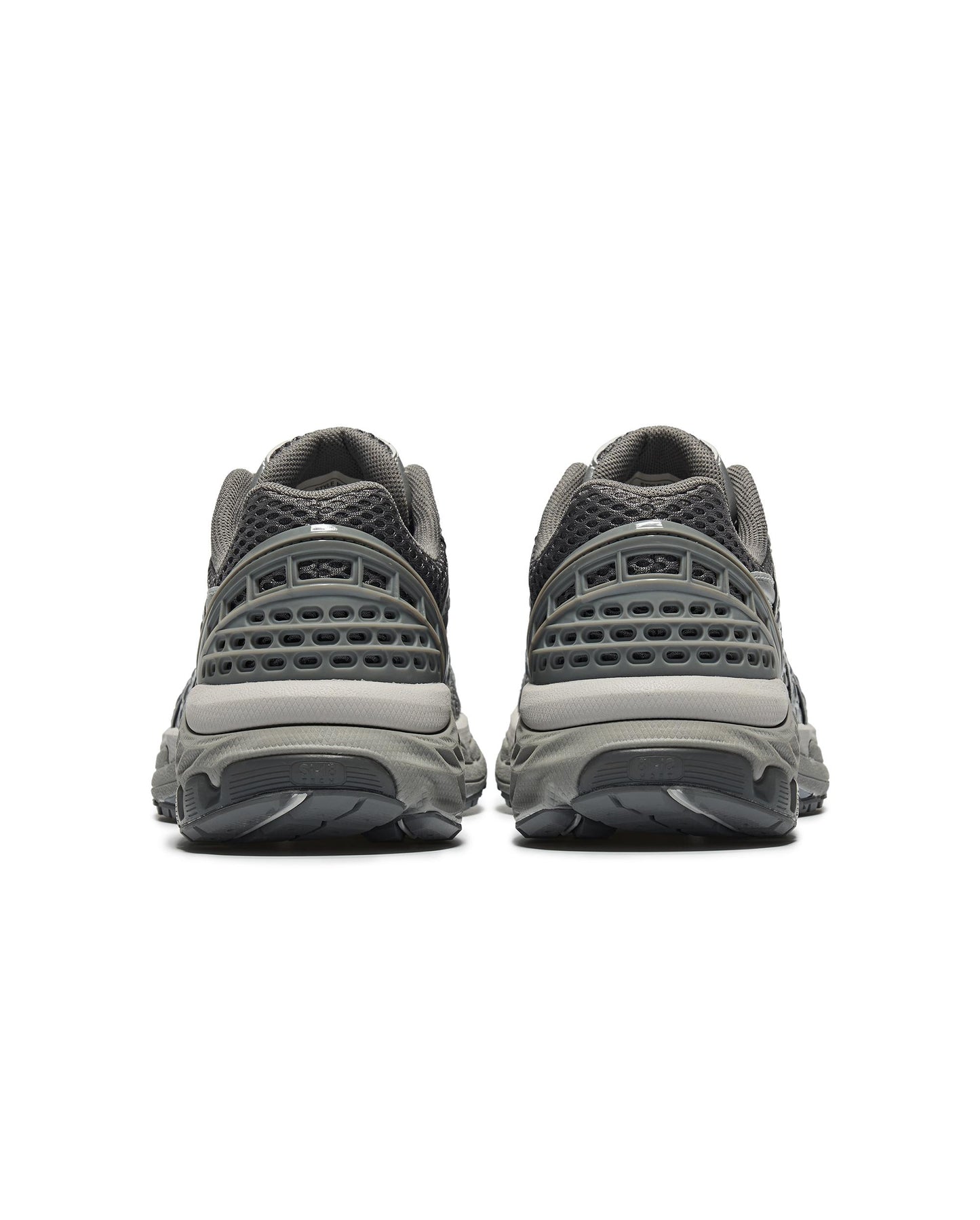 99476-022-M | WOMEN'S KONEJO SNEAKERS | SILVER/NEUTRAL GRAY